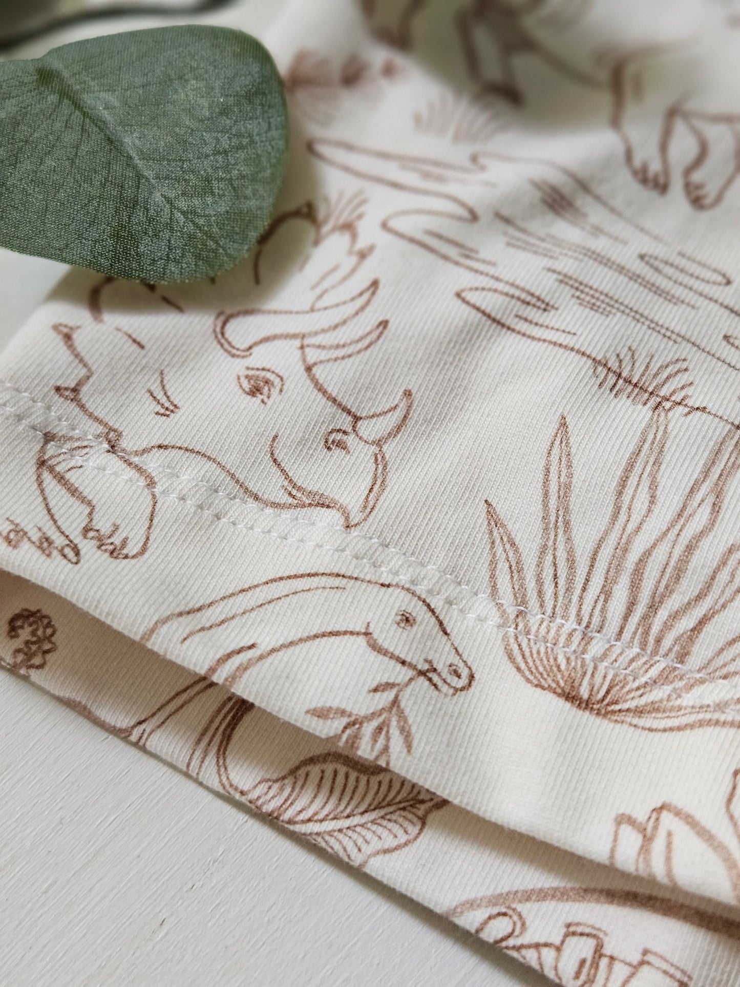 Kindershirt mit Dinosauriermotiv