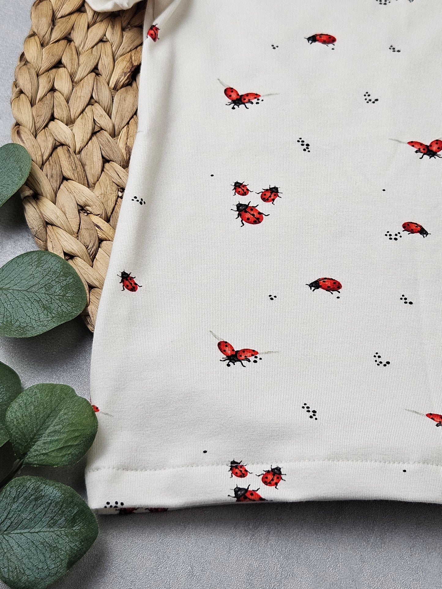 Kindershirt mit Marienkäfern
