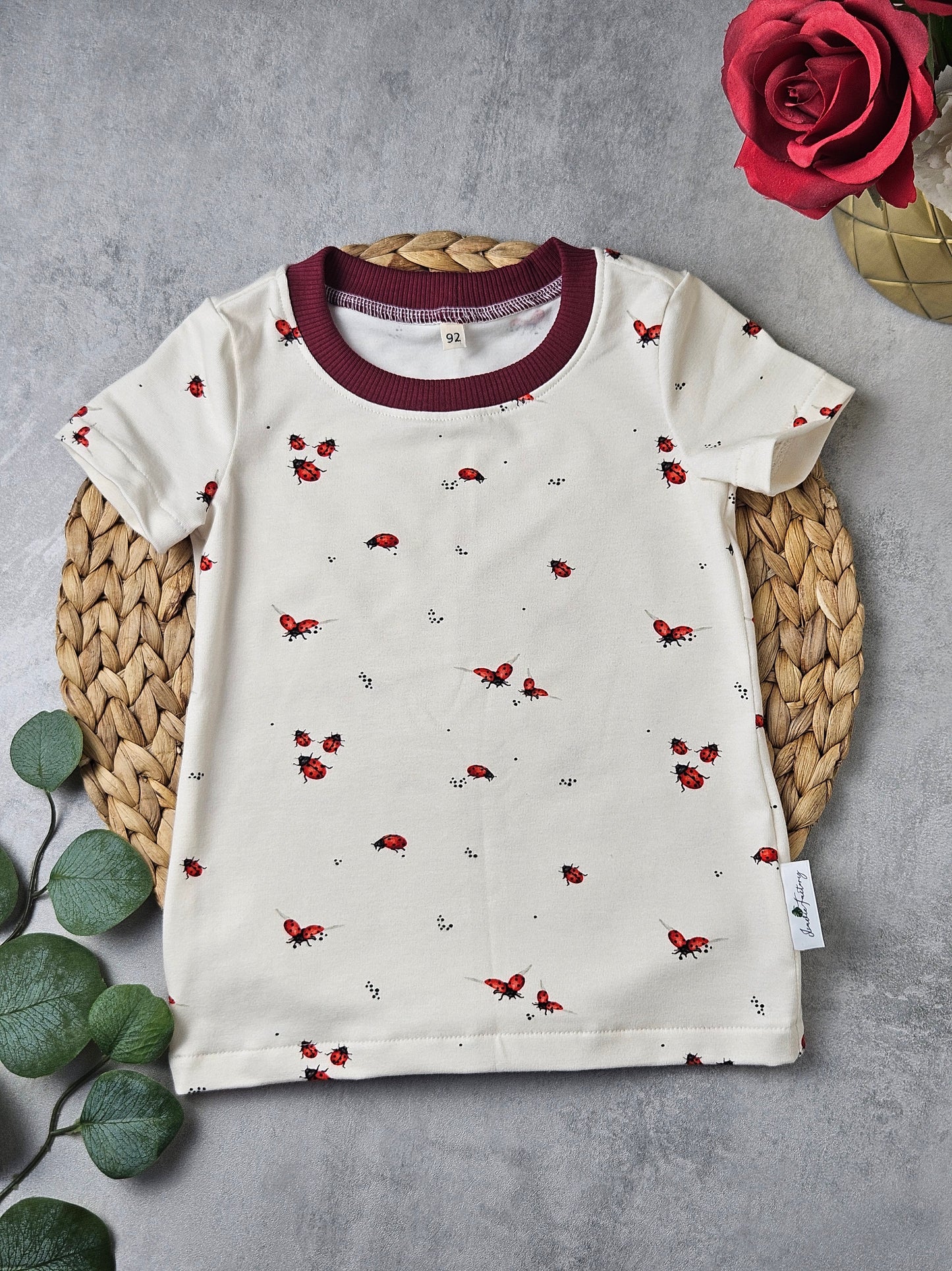 Kindershirt mit Marienkäfern