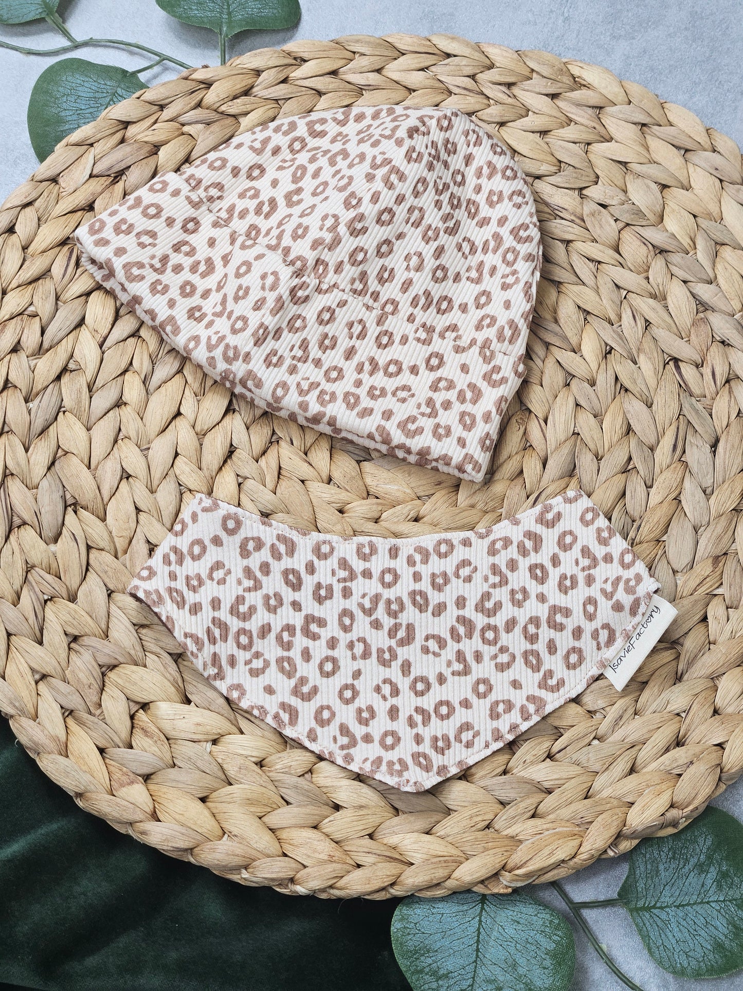 Kindermütze mit Leopardenmotiv einzeln oder im Set mit Halstuch