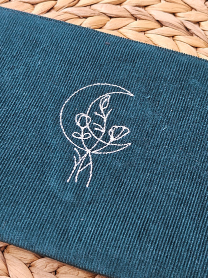 Kosmetiktasche Feincord mit Mondstickerei