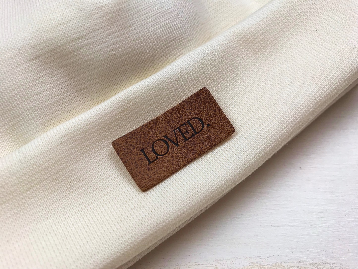 Babymütze in rot und weiß optional mit Label