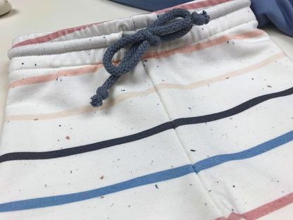 Baggyhose mit Streifen für Babys und Kleinkinder