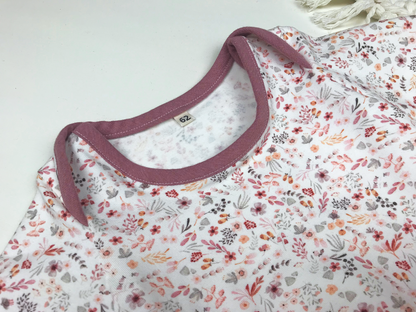 Kinderset Hose altmauve und Blumenbody oder Hasenbody
