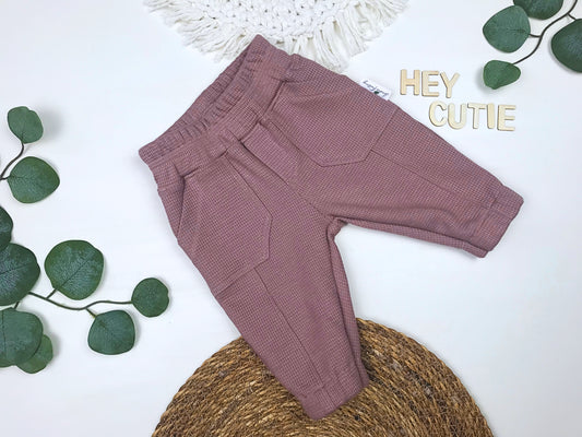 Gemütliche Baby- und Kleinkindhose