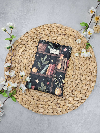 Kindlehülle mit Büchermotiv