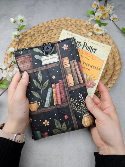 Kindlehülle mit Büchermotiv