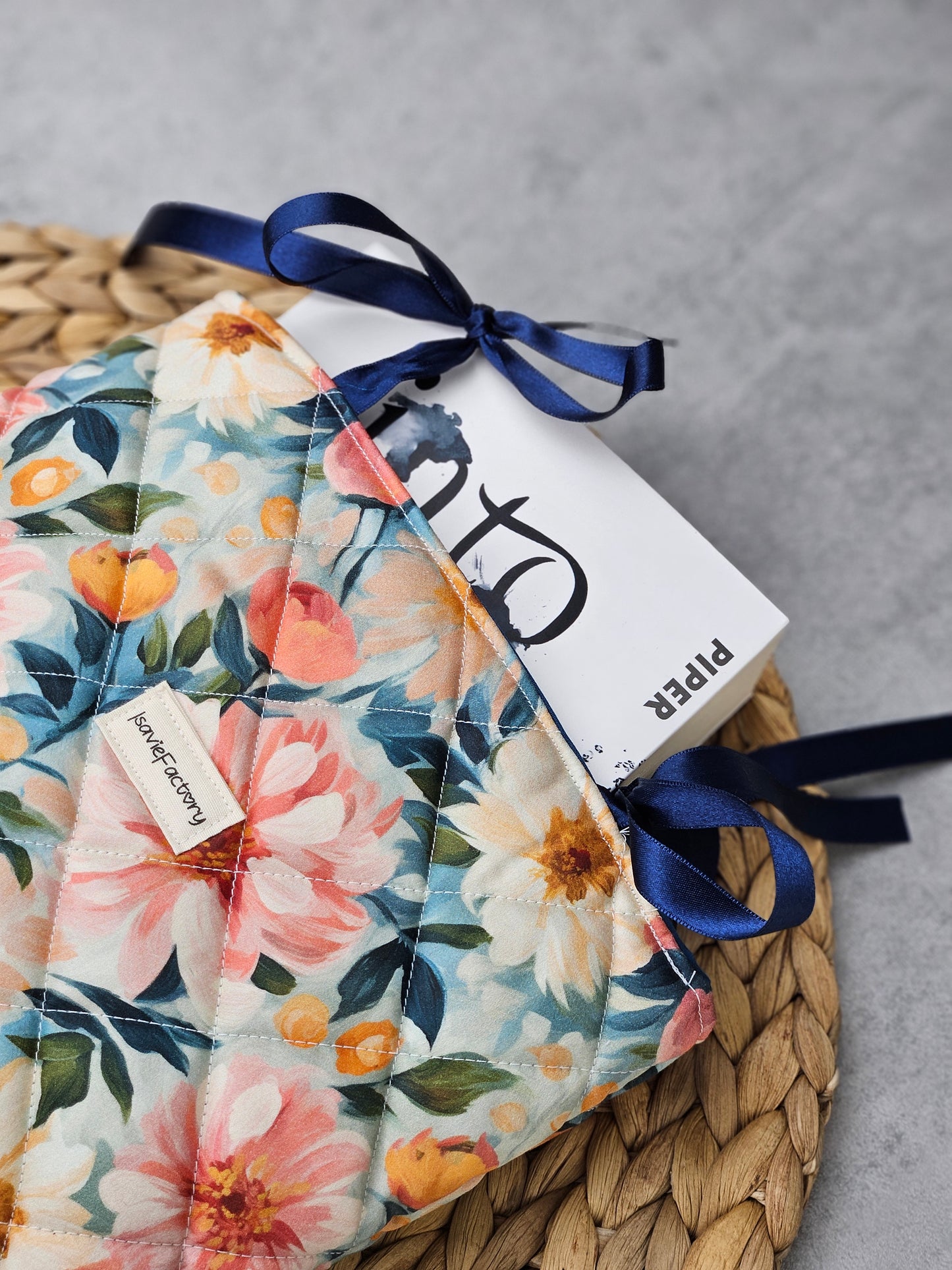 Buchhülle Aquarellblumen