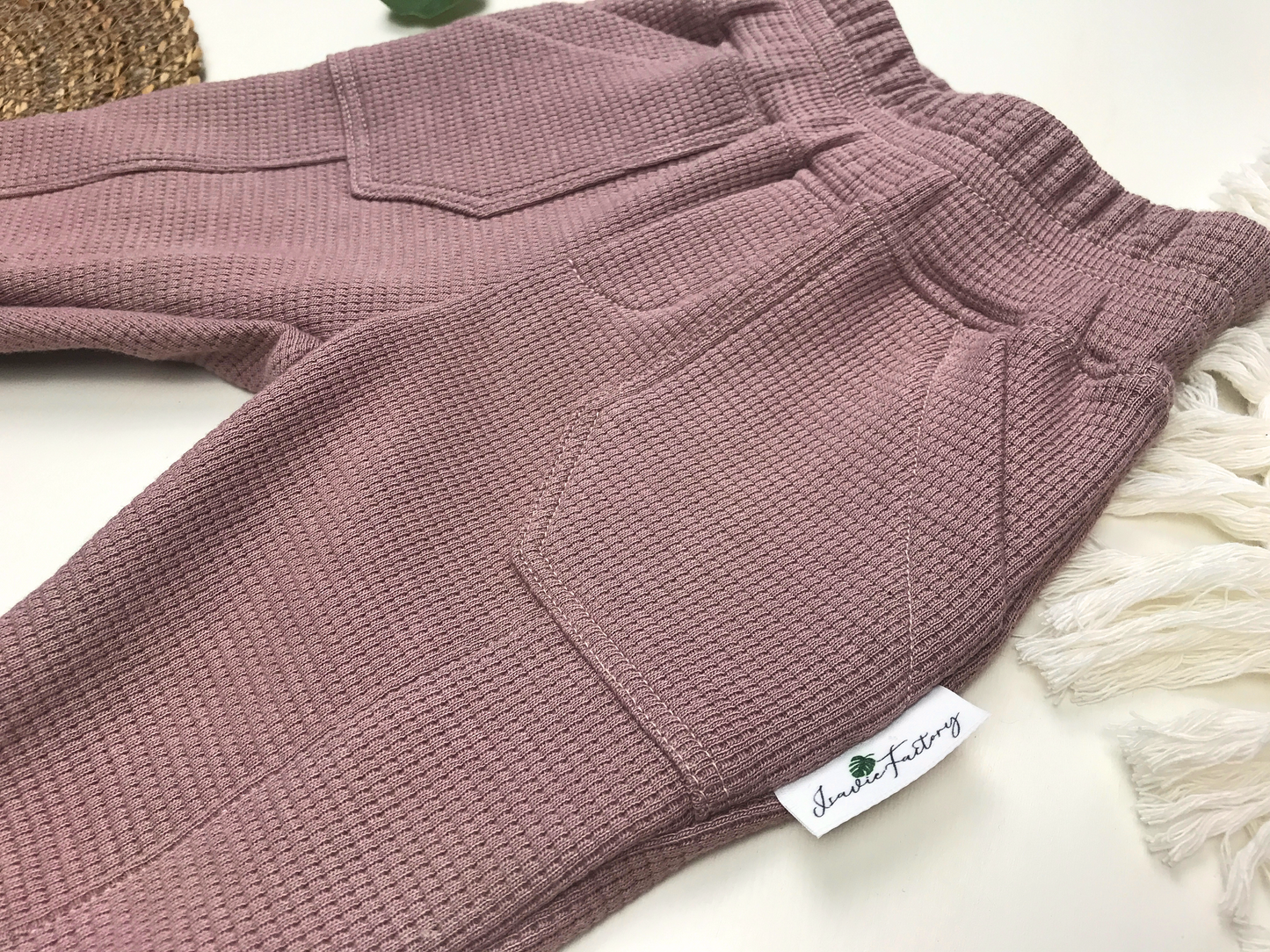 Gemütliche Baby- und Kleinkindhose